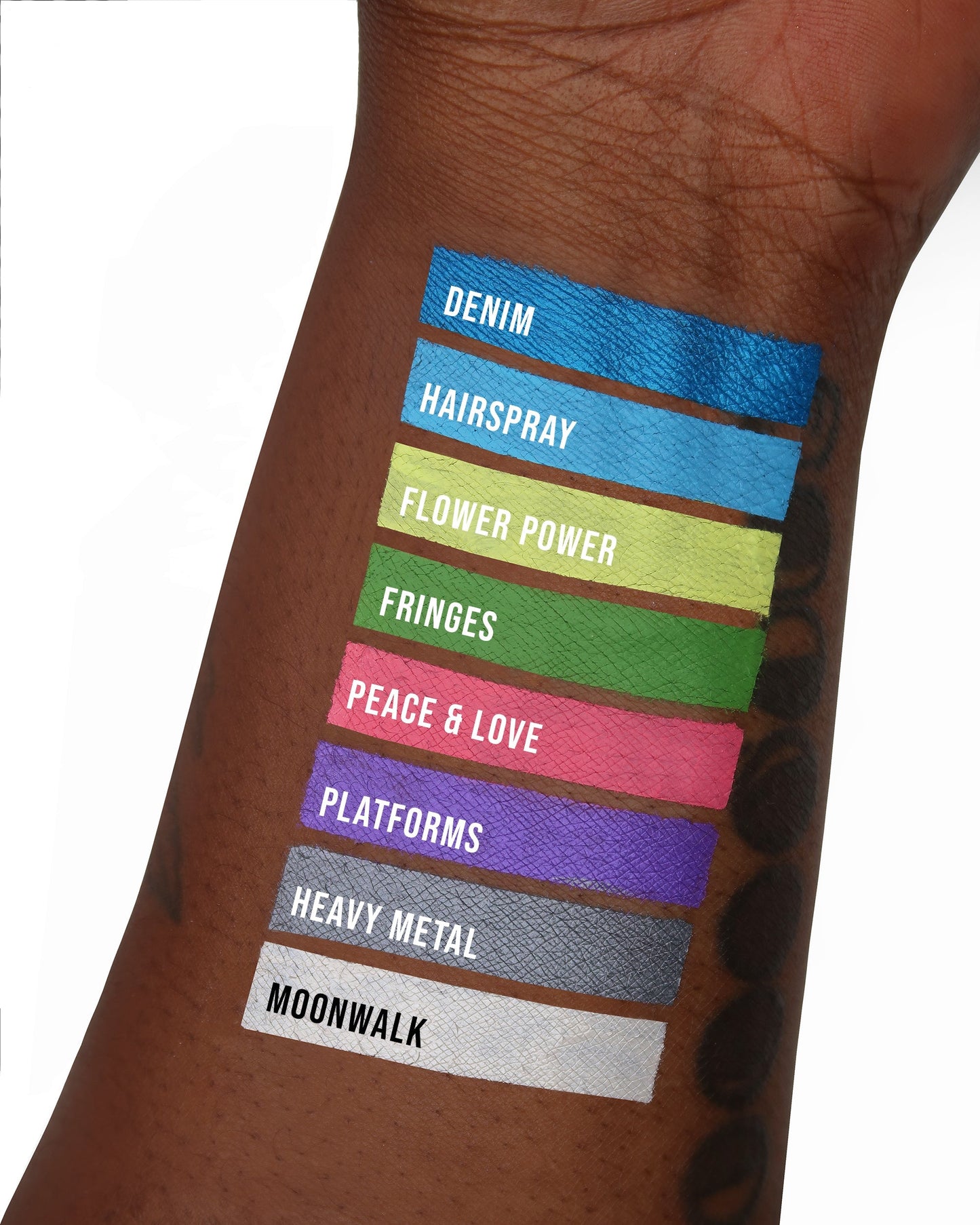 Gavissi Beauty - "PEACE & LOVE" RETRO LINER